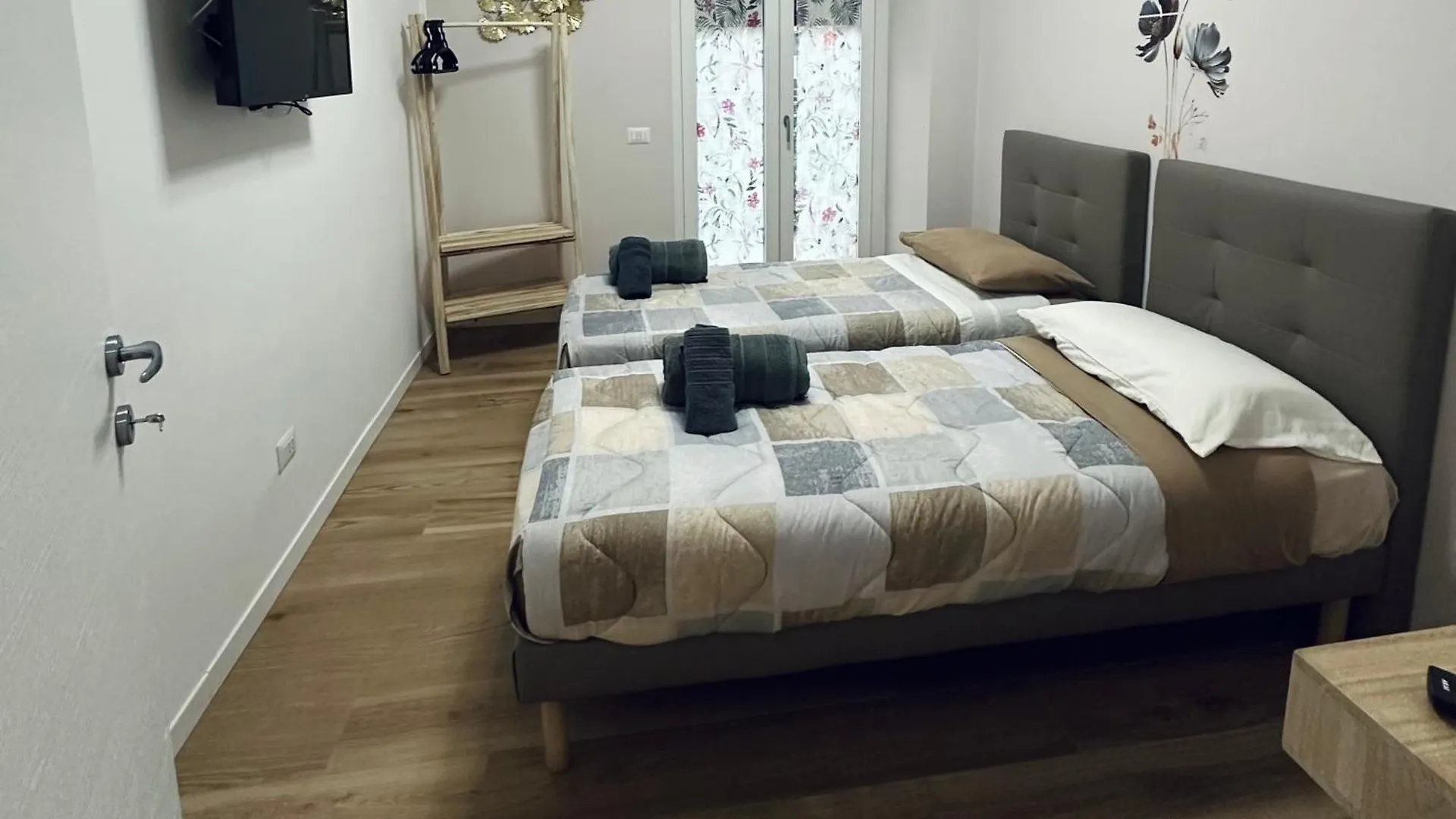 Camera Brera A 500 Mt Da San Siro 밀라노
